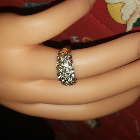 Gold Diamond Ring - Picture 2 of 3